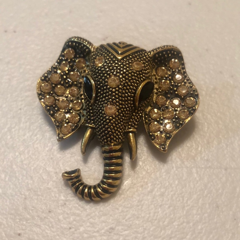 Elephant brooch